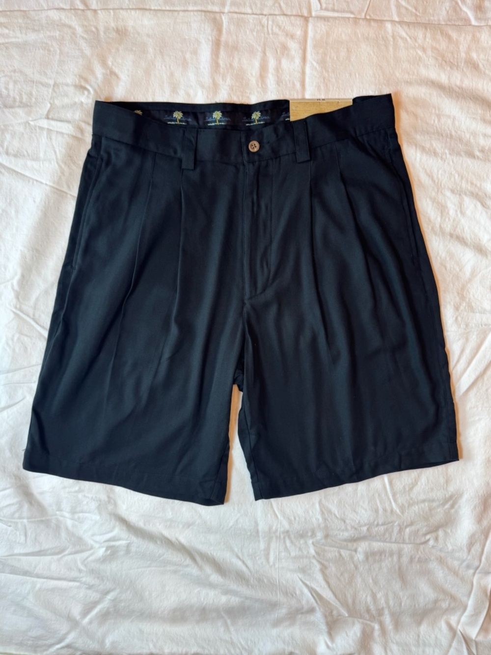 Island Shores Men’s Golf Shorts Washable Silk Black Lightweight Size 34 NWT